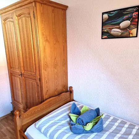 Gaestehaus Kuehn Og Links N4 Apartament *