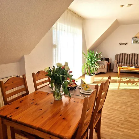 Gaestehaus Kuehn Og Links N4 Apartament *